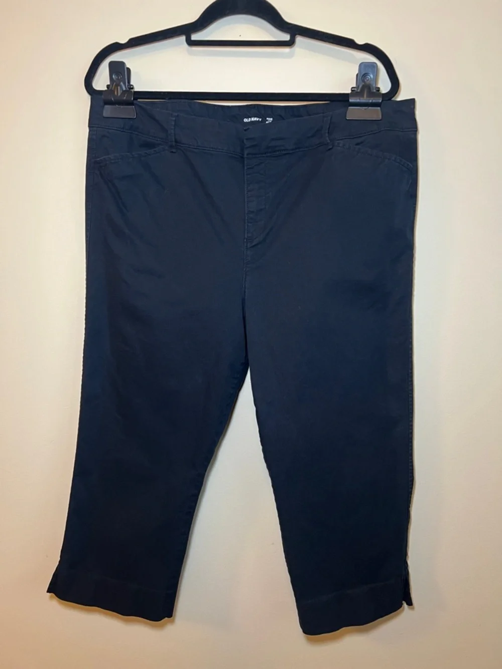 Old Navy Pixie Mid Rise Black Crop Pants Stretch Capri Size 16